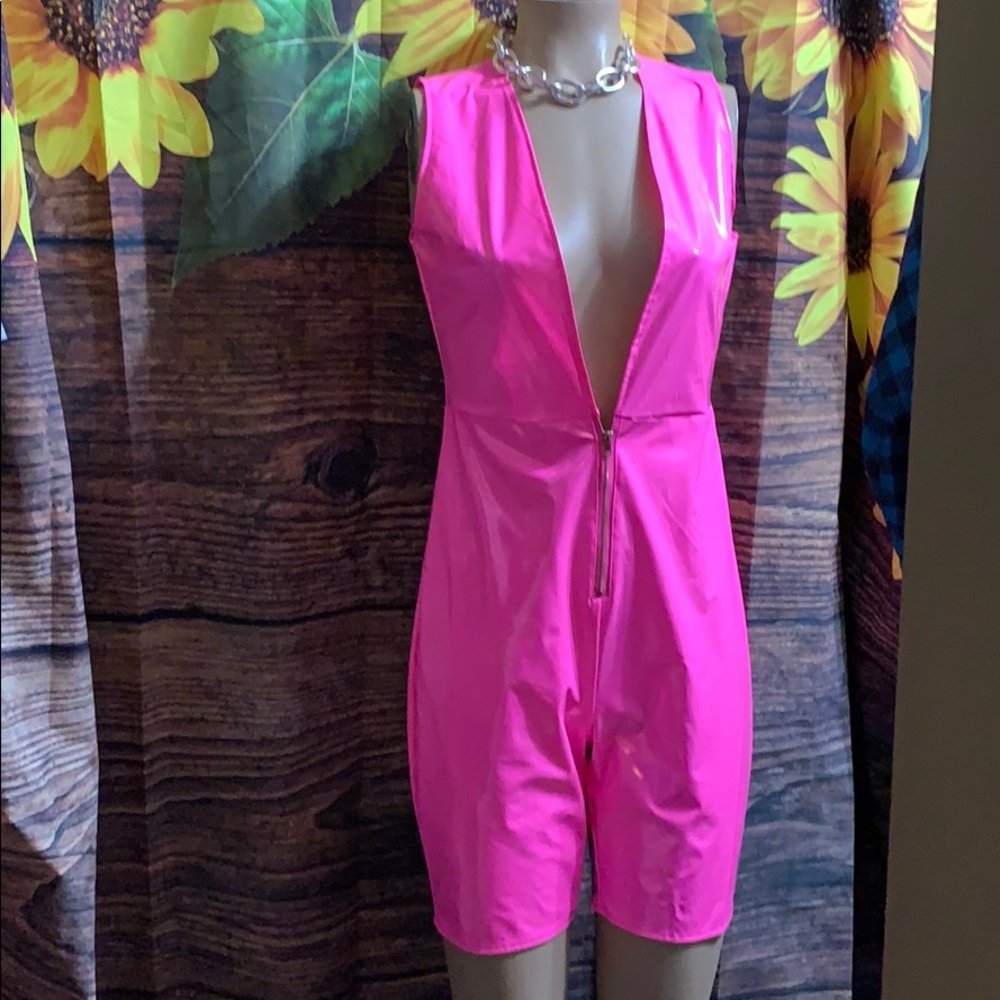 New vinyl jumper lined women’s medium